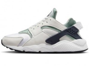 Nike Air Huarache Γυναικεία Sneakers White / Mica Green / Photon Dust / Obsidian DH4439-110