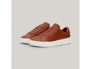 Tommy Hilfiger Court Best Cognac M shoes FM0FM05136GVI